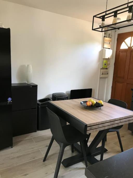 Appartement Duplex : Le Cosy Montgeron Luaran gambar